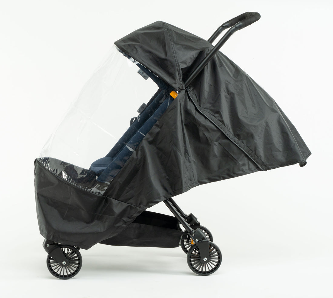 La protection pluie du FAAR Ride en mode poussette avec le dossier complètement allongé