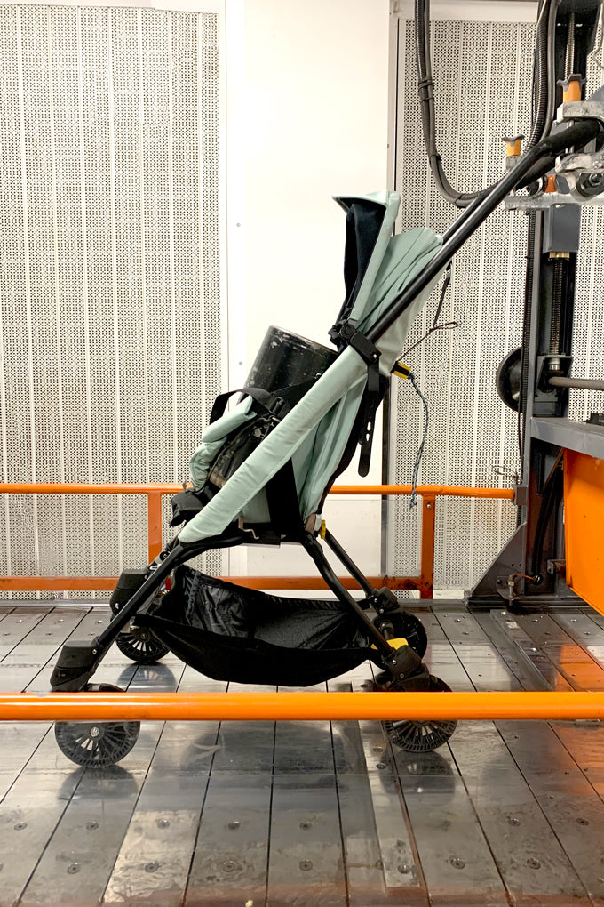 FAAR Ride en mode poussette pour un essai  de norme en laboratoire sur un banc de roulage 